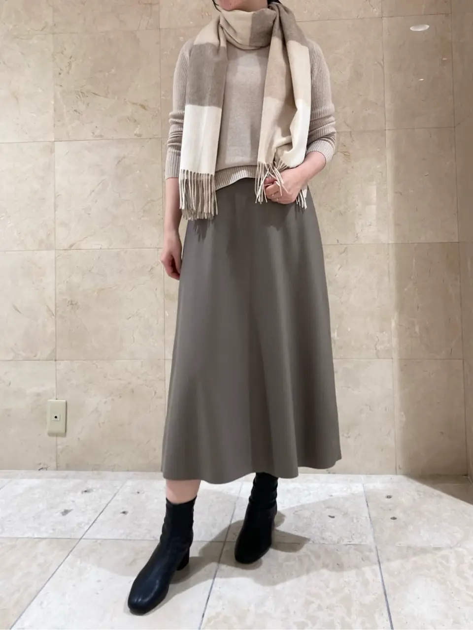 BEIGE， スタッフ コーディネート画像