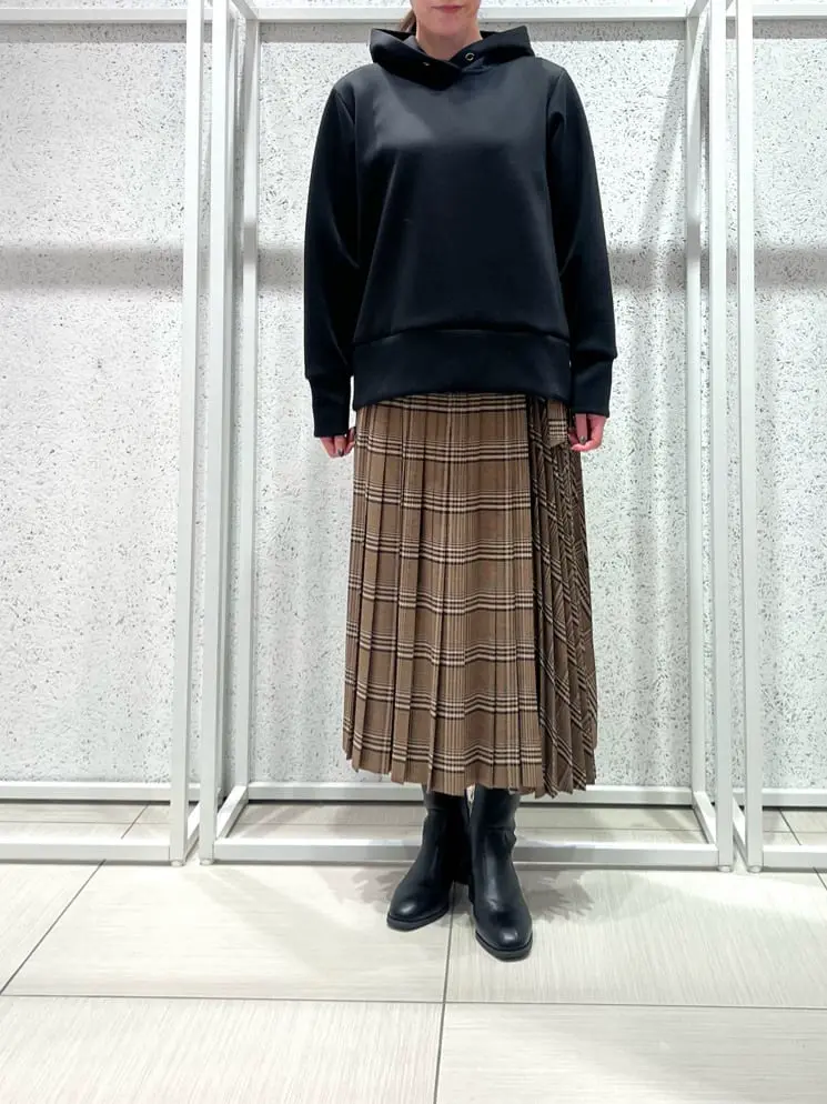 BEIGE， スタッフ コーディネート画像