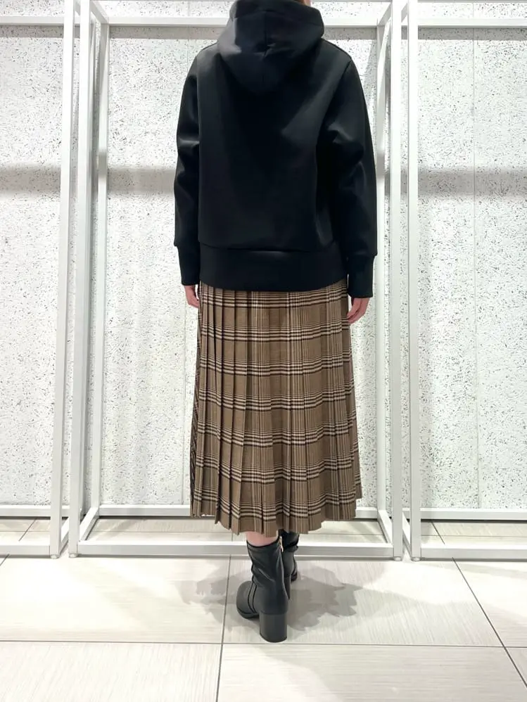 BEIGE， スタッフ コーディネート画像