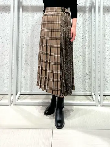 BEIGE， スタッフ コーディネート画像