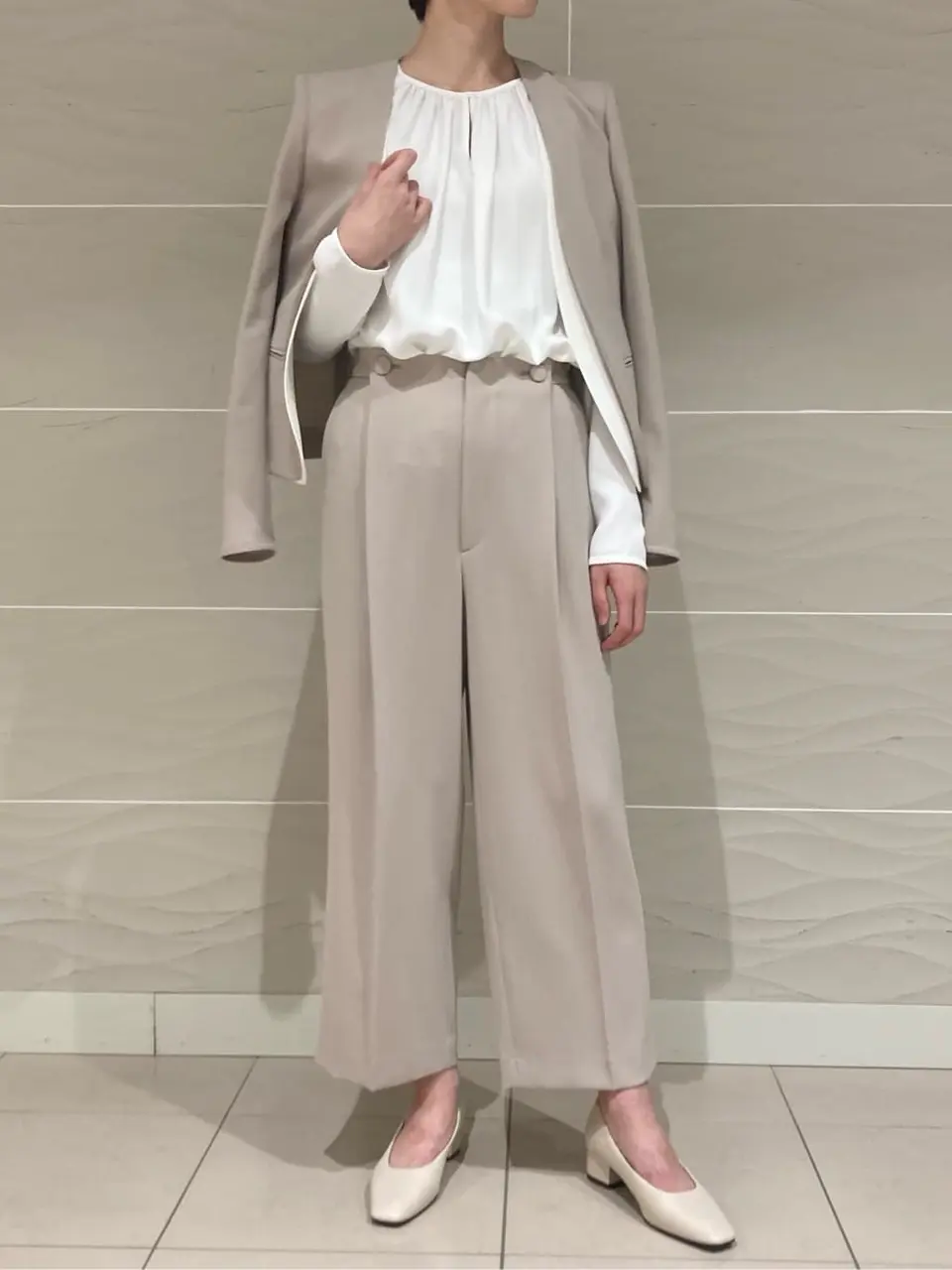 BEIGE， スタッフ コーディネート画像