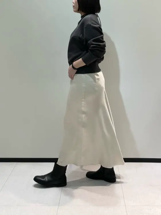 BEIGE， 藤木 コーディネート画像