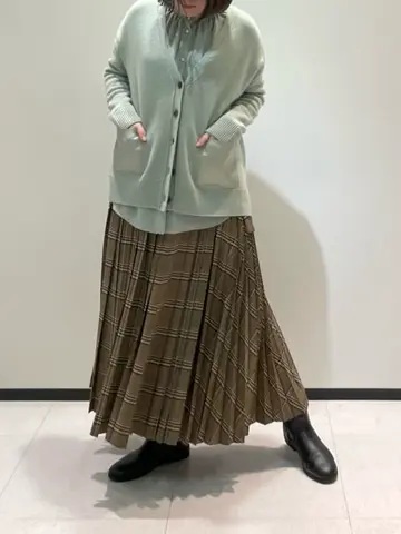 BEIGE， 藤木 コーディネート画像