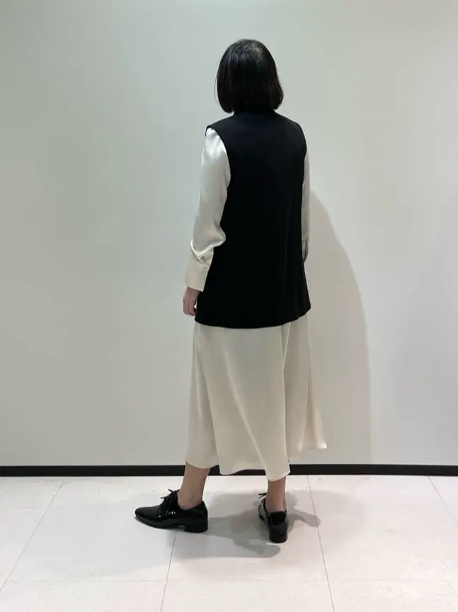 BEIGE， 藤木 コーディネート画像