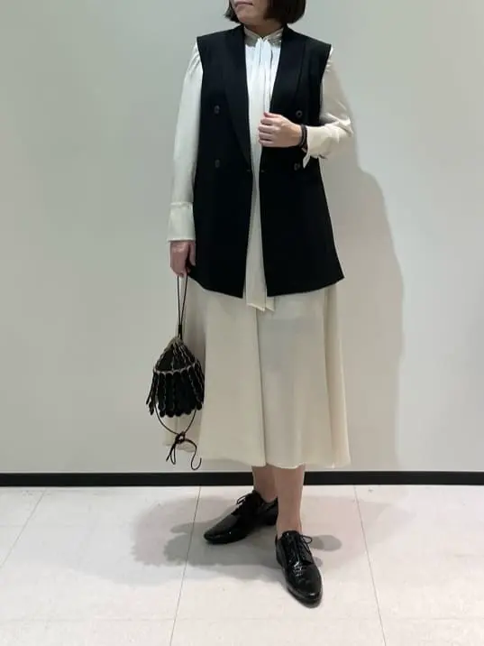 BEIGE， 藤木 コーディネート画像