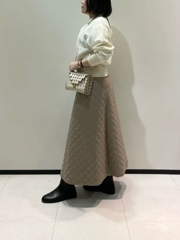 BEIGE， 藤木 コーディネート画像