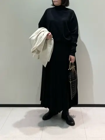 BEIGE， 藤木 コーディネート画像