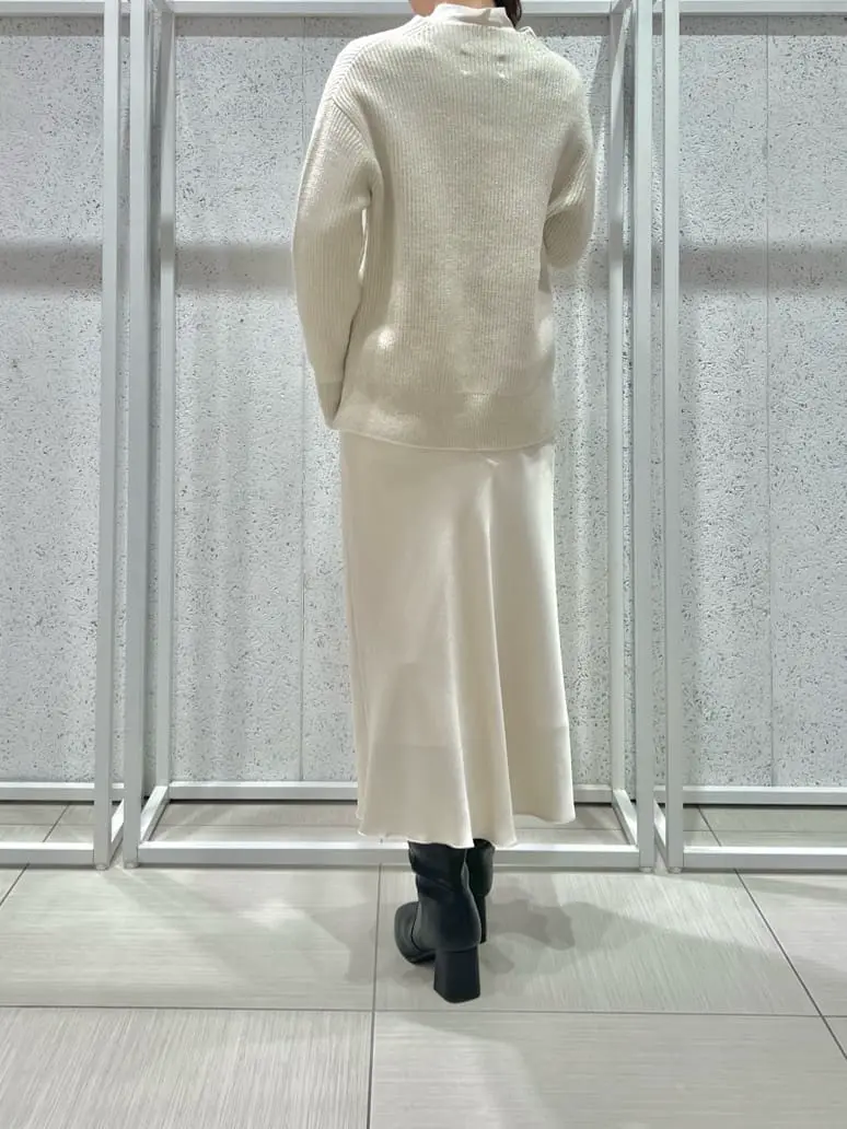 BEIGE， スタッフ コーディネート画像