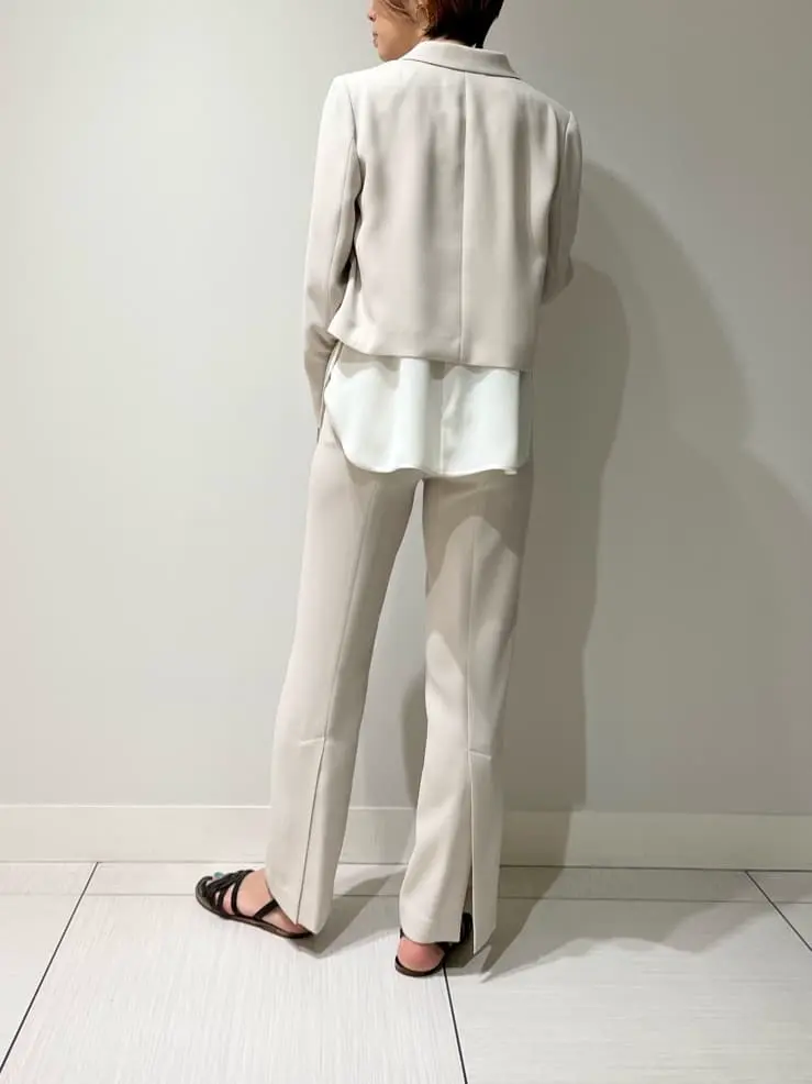 BEIGE， 柴田 コーディネート画像