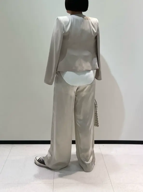 BEIGE， 藤木 コーディネート画像