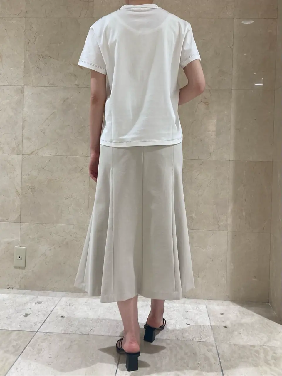 BEIGE， スタッフ コーディネート画像