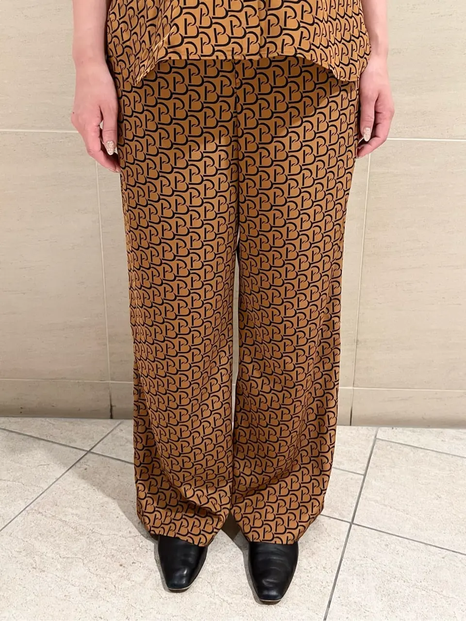 BEIGE， スタッフ コーディネート画像