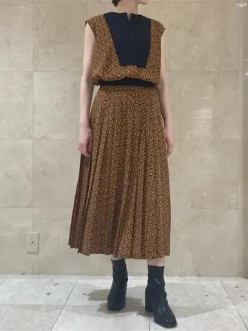 BEIGE， スタッフ コーディネート画像