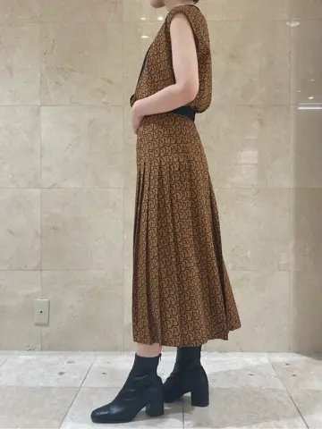 BEIGE， スタッフ コーディネート画像