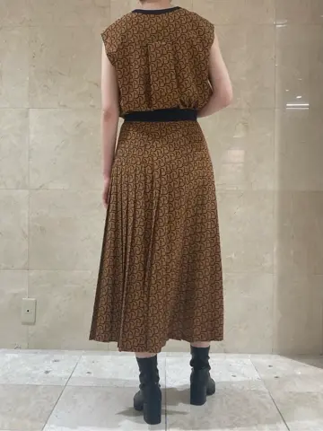 BEIGE， スタッフ コーディネート画像