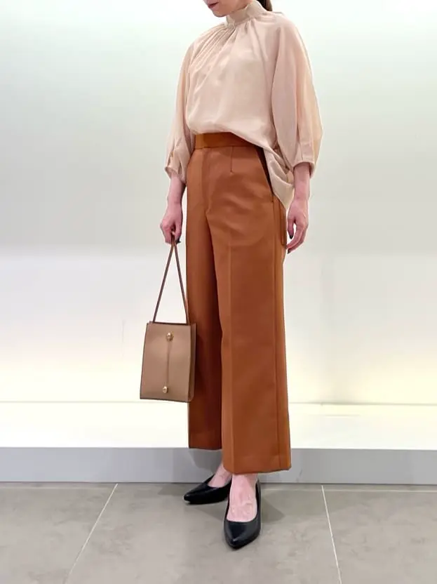 BEIGE， スタッフ コーディネート画像