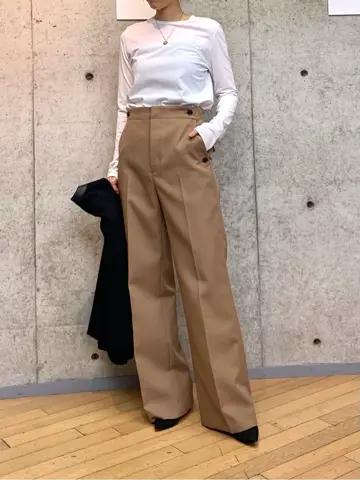 BEIGE， R.A コーディネート画像