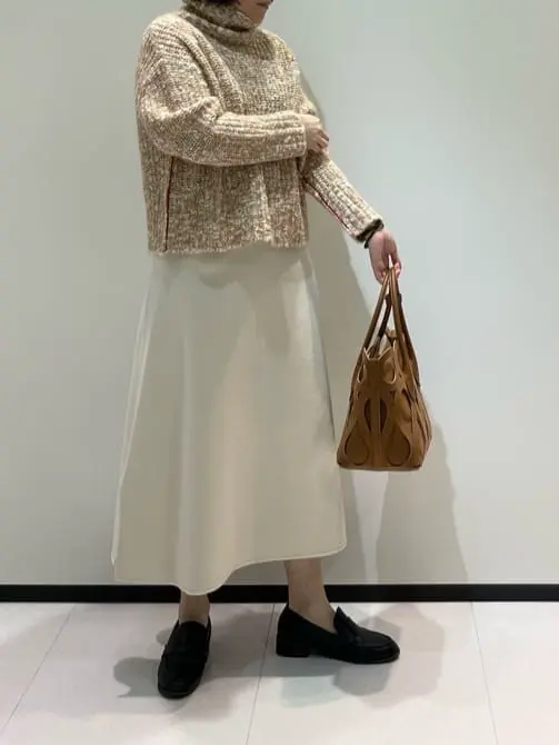 BEIGE， 藤木 コーディネート画像