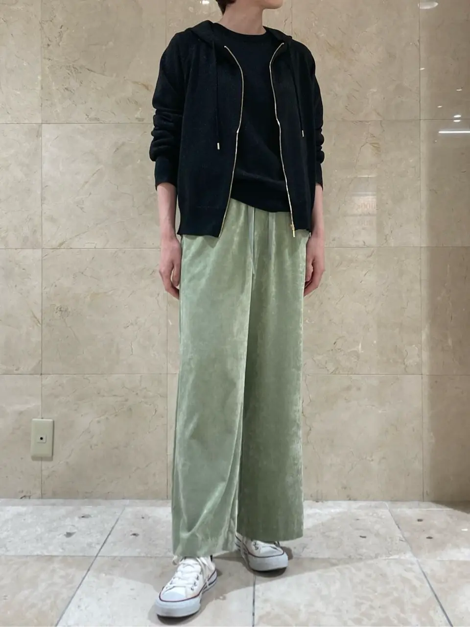  スタッフ コーディネート画像