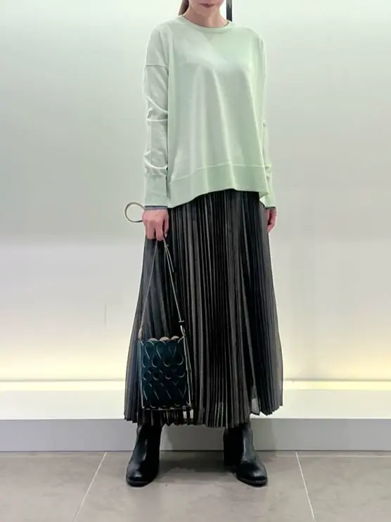 BEIGE， スタッフ コーディネート画像