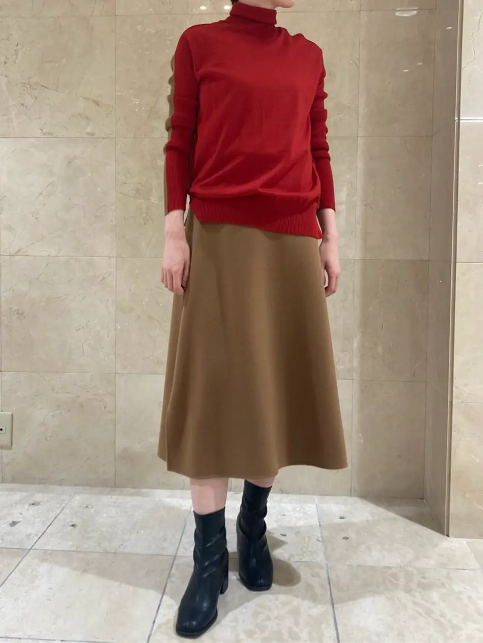 BEIGE， スタッフ コーディネート画像