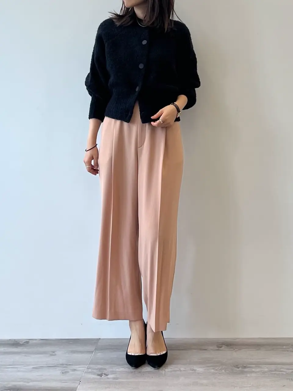 BEIGE， R.A コーディネート画像