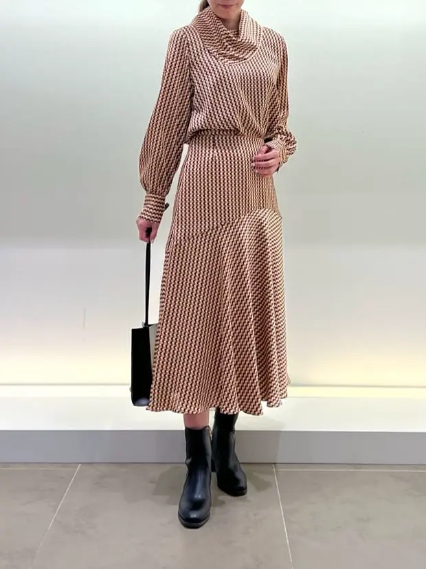 BEIGE， スタッフ コーディネート画像