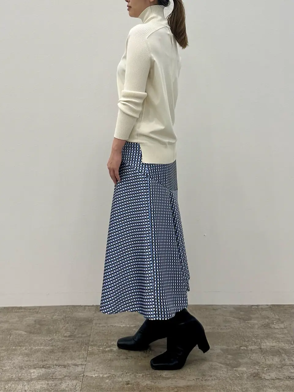 BEIGE， 藤原 コーディネート画像