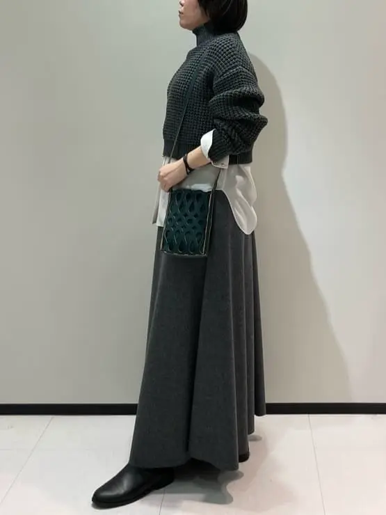 BEIGE， 藤木 コーディネート画像