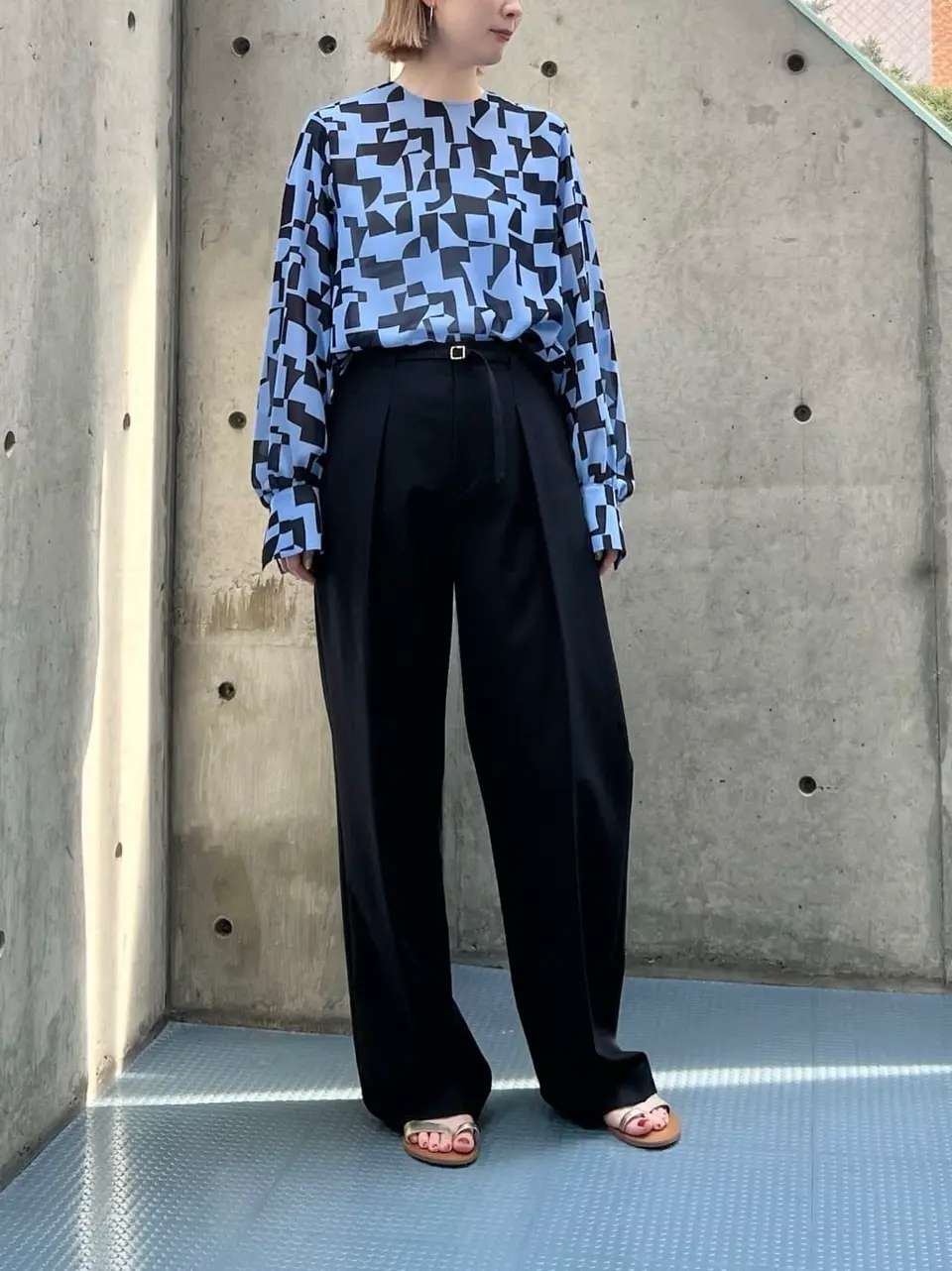 BEIGE， 小泉 コーディネート画像