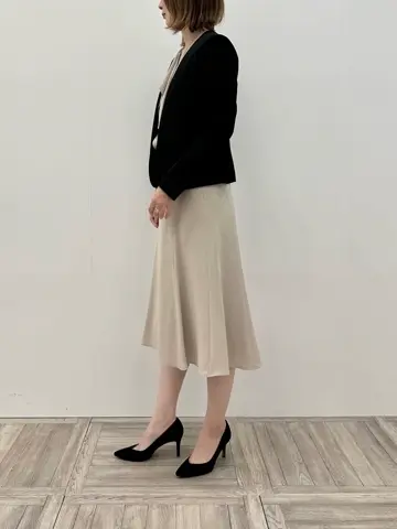 BEIGE， 小泉 コーディネート画像