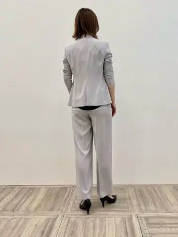 BEIGE， 小泉 コーディネート画像