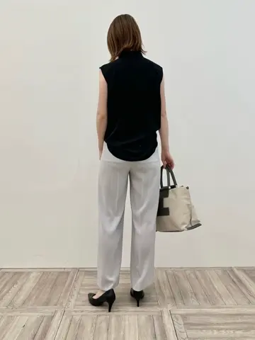 BEIGE， 小泉 コーディネート画像