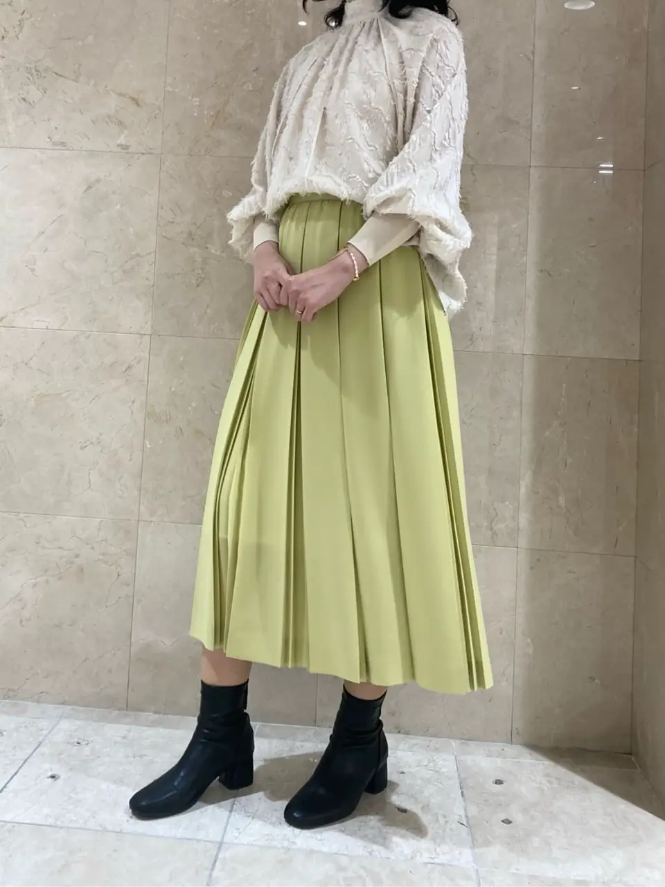 BEIGE， スタッフ コーディネート画像