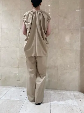 BEIGE， スタッフ コーディネート画像