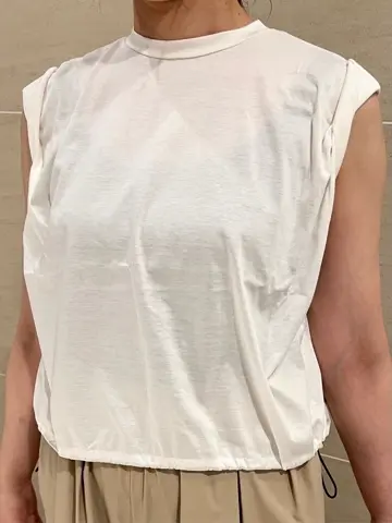 BEIGE， スタッフ コーディネート画像