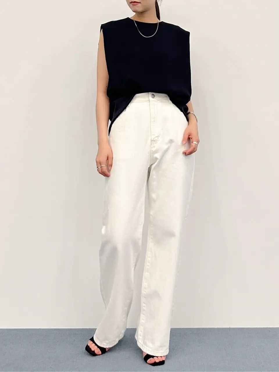 BEIGE， R.A コーディネート画像