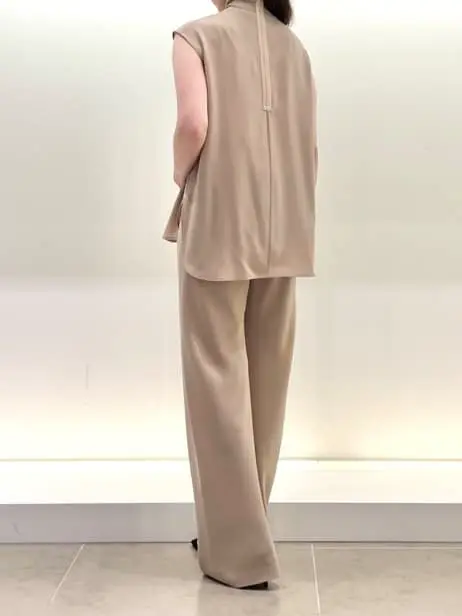 BEIGE， スタッフ コーディネート画像