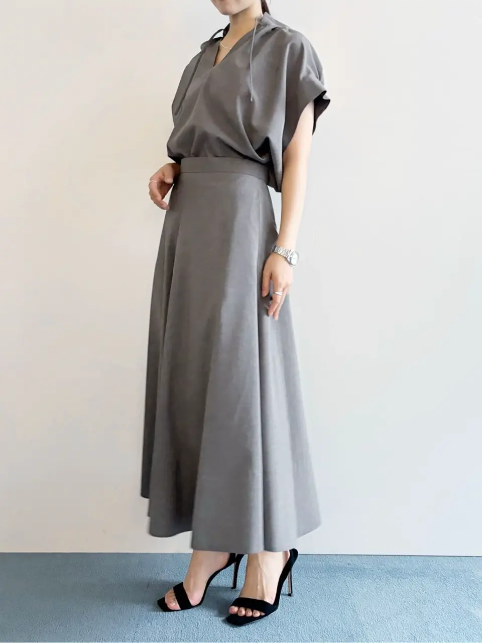 BEIGE， R.A コーディネート画像