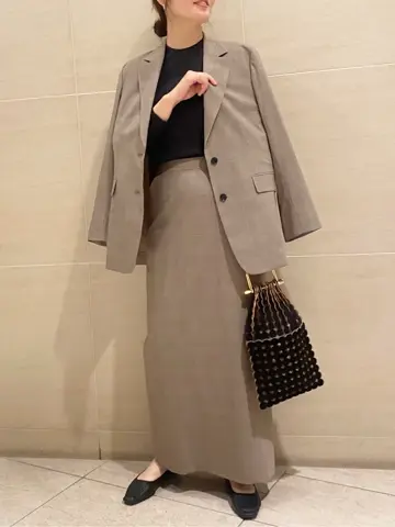 BEIGE， 須藤 コーディネート画像