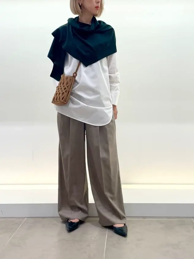 BEIGE， 柴田 コーディネート画像