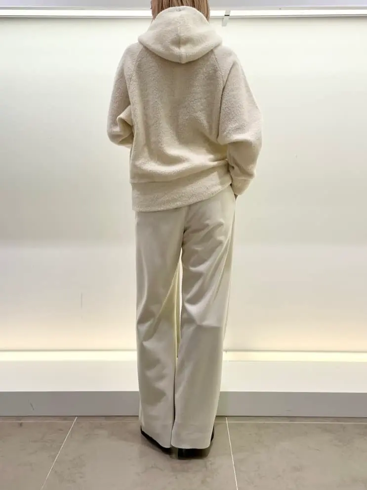 BEIGE， 柴田 コーディネート画像
