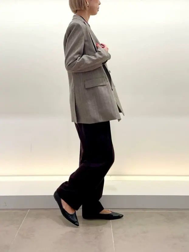 BEIGE， 柴田 コーディネート画像