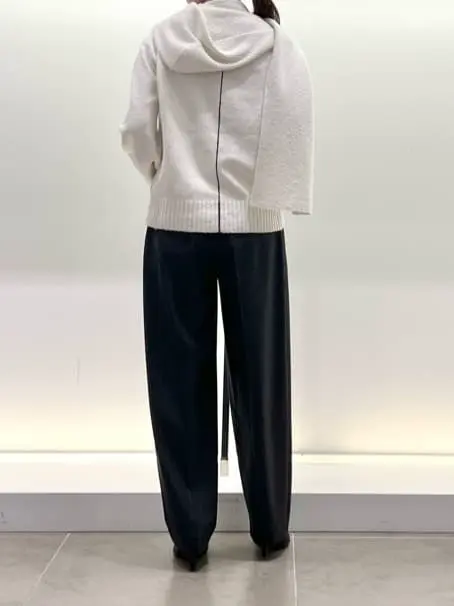 BEIGE， スタッフ コーディネート画像