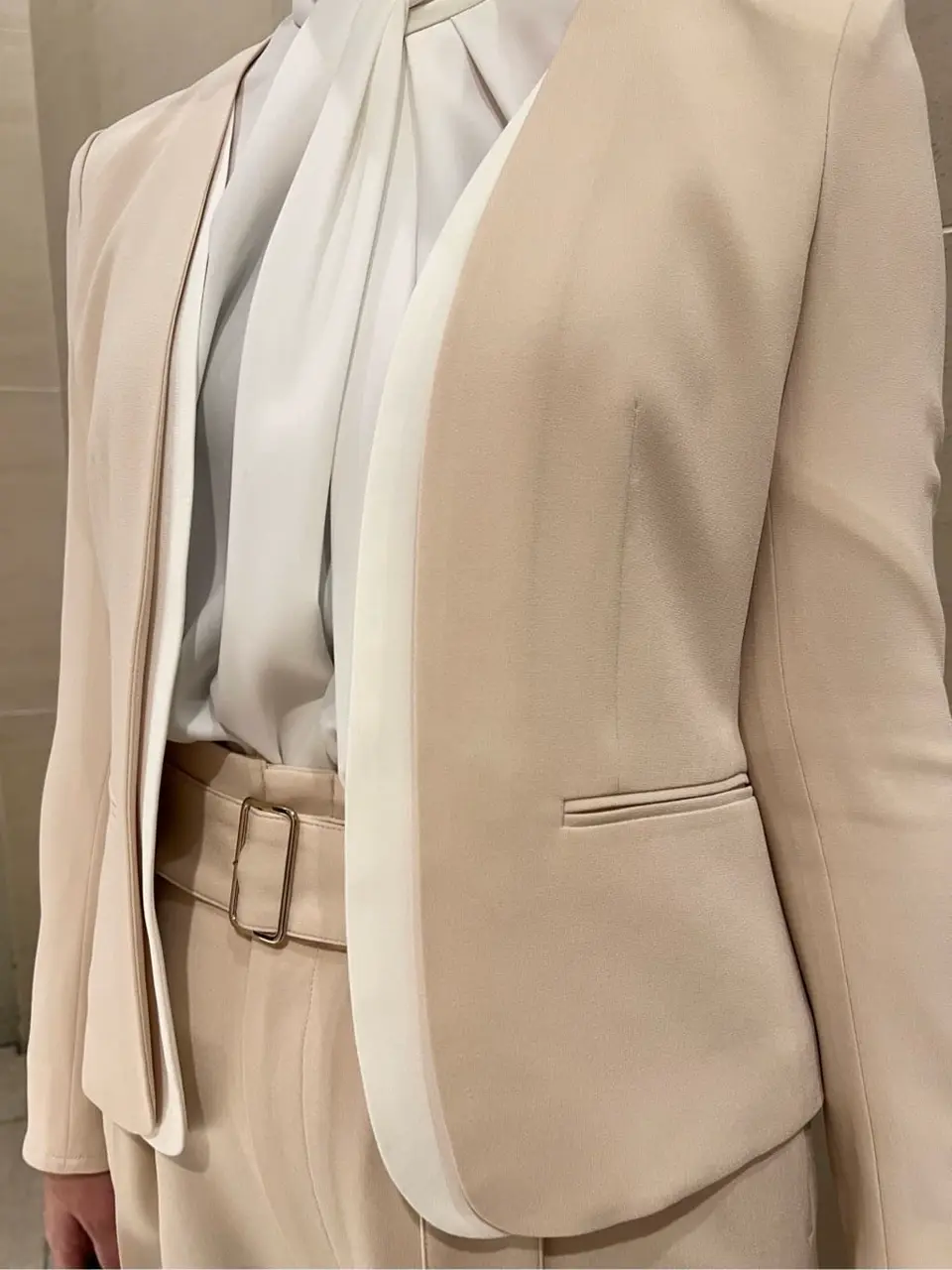 BEIGE， スタッフ コーディネート画像