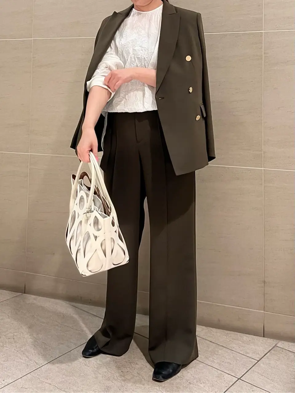 BEIGE， スタッフ コーディネート画像