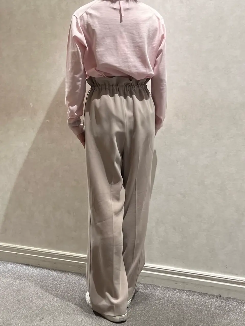 BEIGE， 伊藤 コーディネート画像