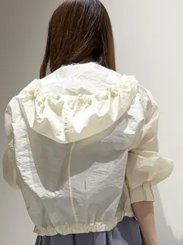 BEIGE， Adachi コーディネート画像