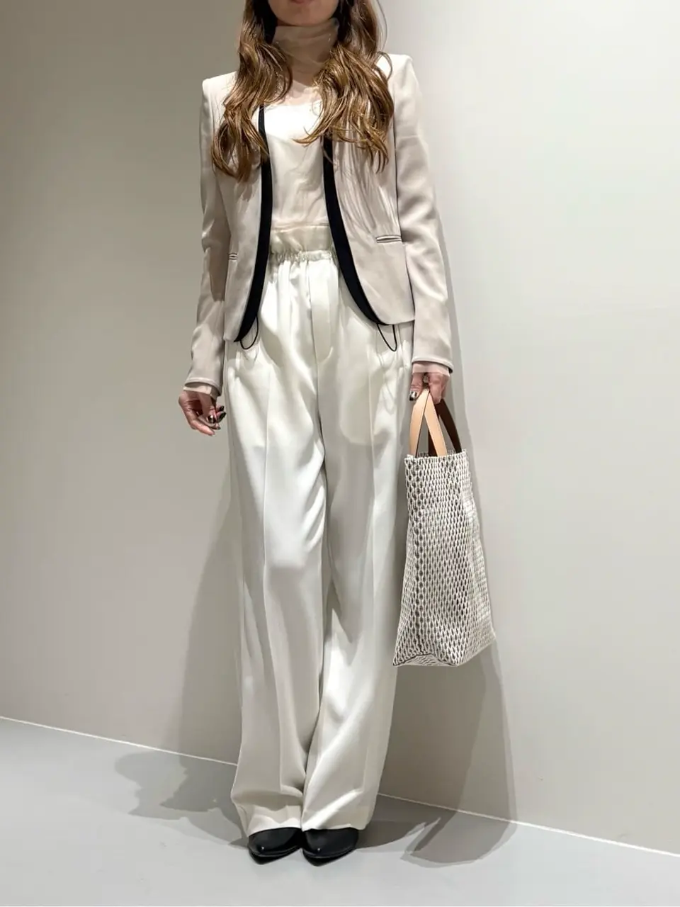 BEIGE， Adachi コーディネート画像