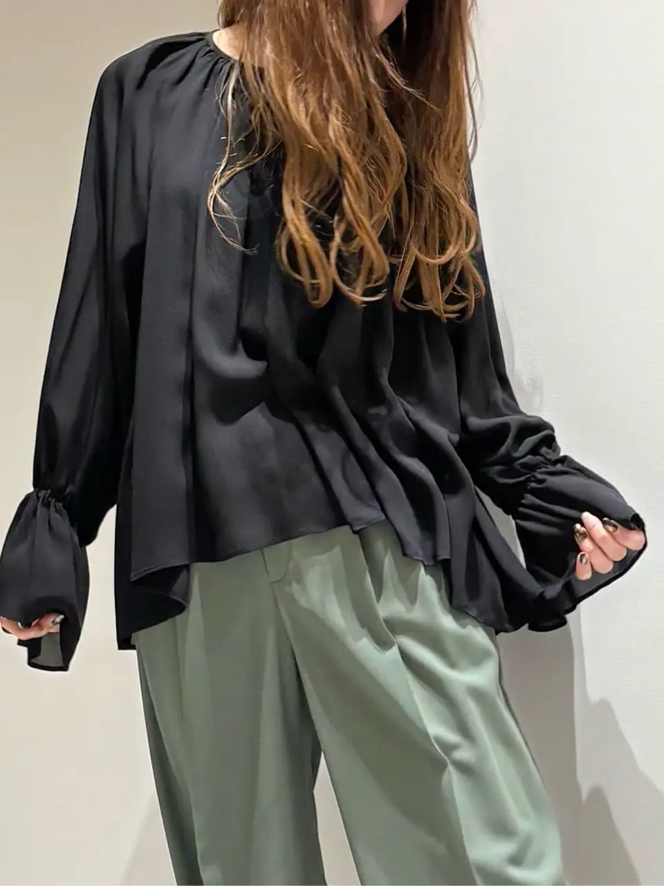 BEIGE， Adachi コーディネート画像